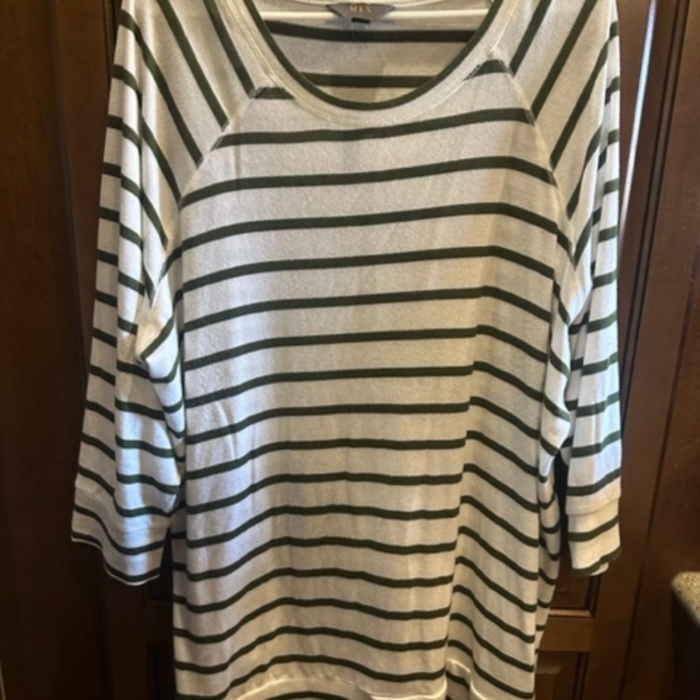 MIX 2X Long Sleeve Green/White Shirt